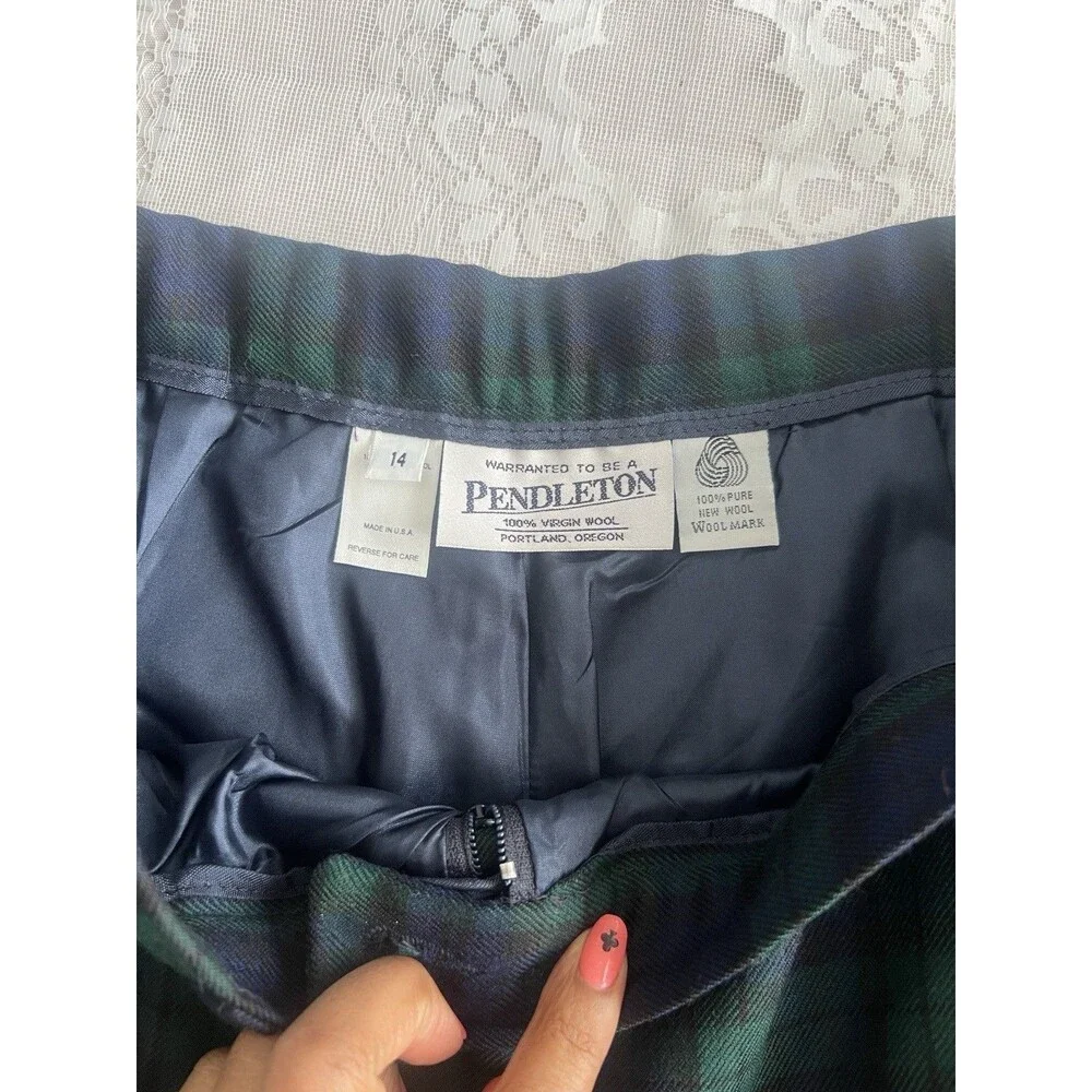 Vintage PENDLETON PLAID SHORTS Size 14 High Waisted 100% Wool